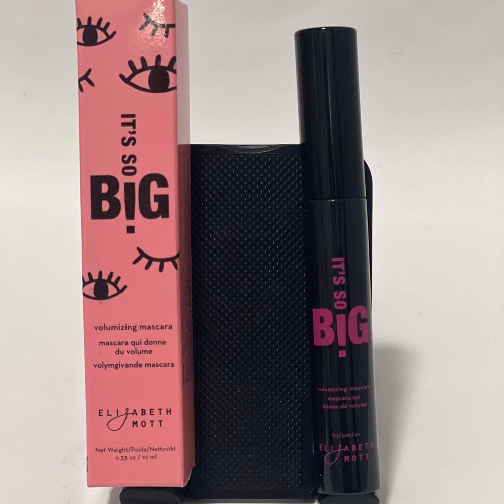 Cruelty-Free Black Volumizing Smudge Proof mascara